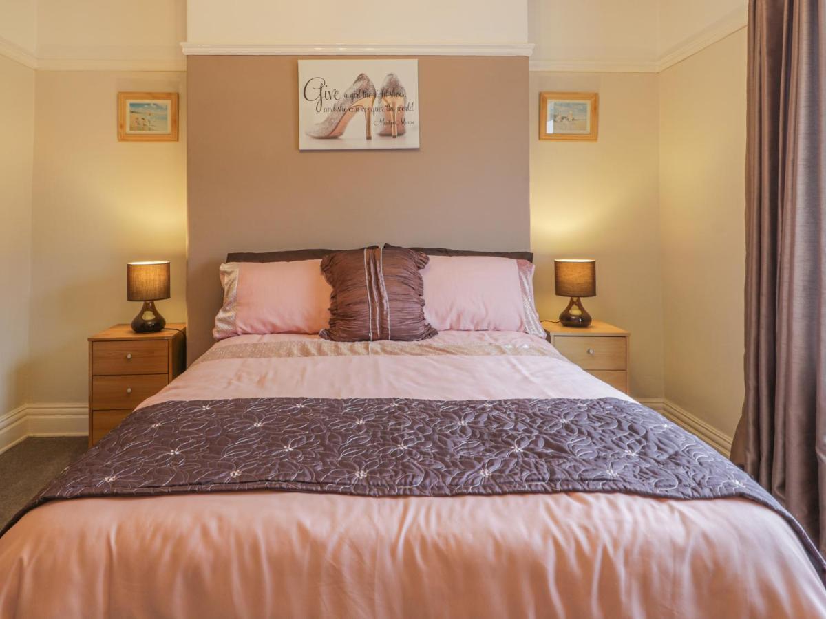Cosy Coast Cottage Bridlington Exterior photo